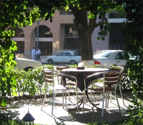 Мебель для летней площадки кафе "Аквариус"